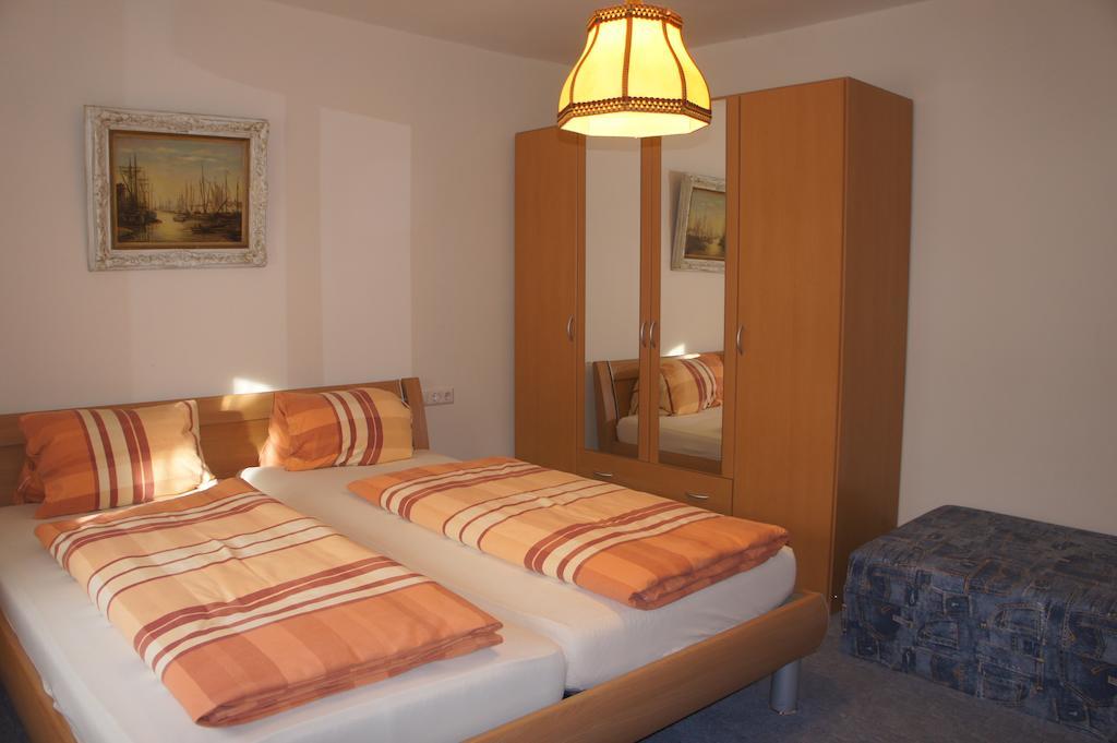 Appartementhaus Alpina Flattach Habitación foto